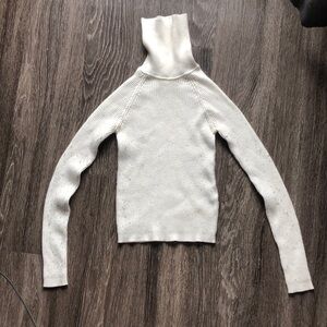 Pull & Bear Turtle Neck Sweater